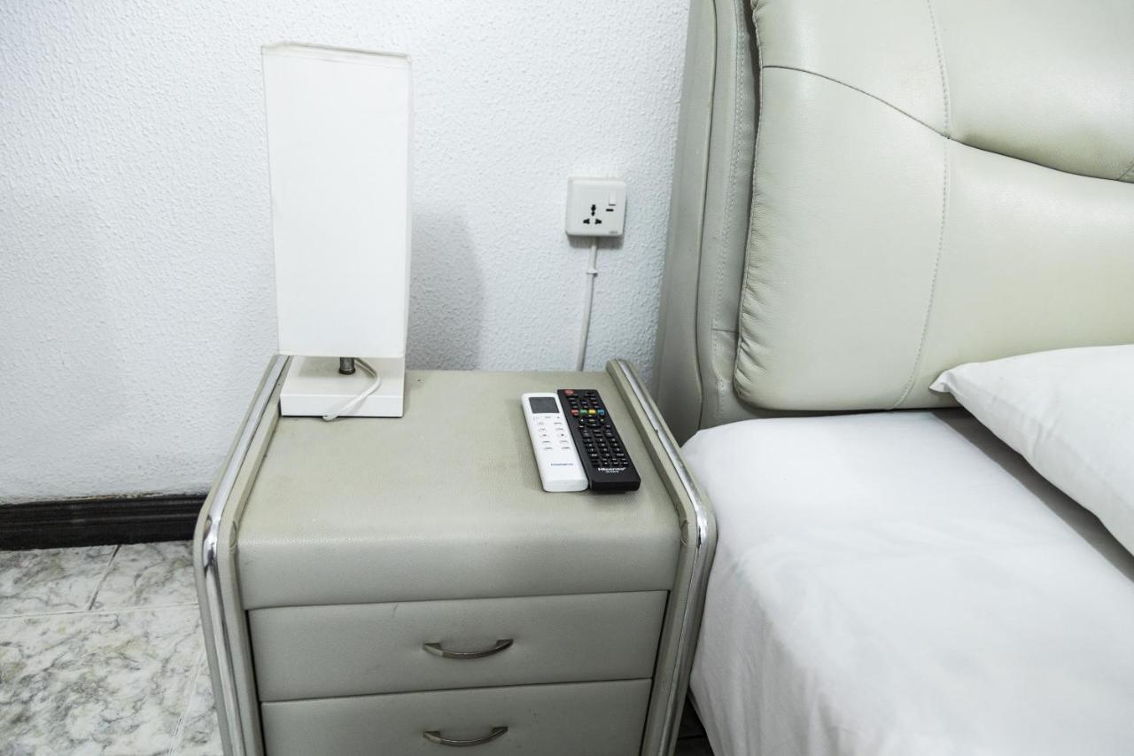 Hill View Hotel West Airport อักกรา ภายนอก รูปภาพ