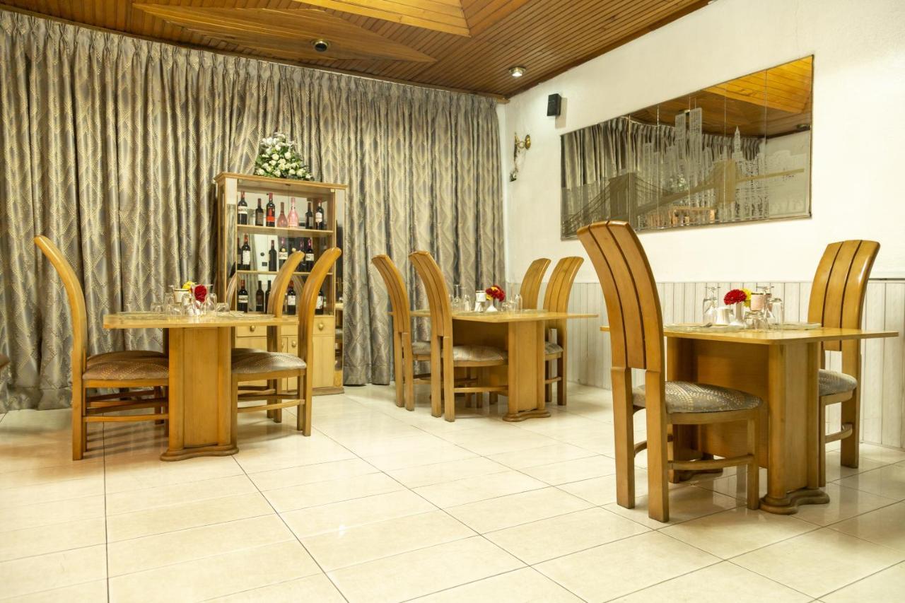 Hill View Hotel West Airport อักกรา ภายนอก รูปภาพ